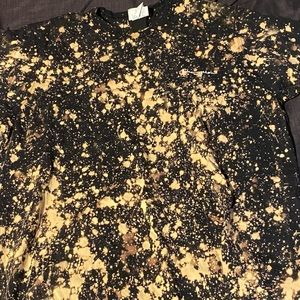 Champion tee bleach marks, front and back, size 1x